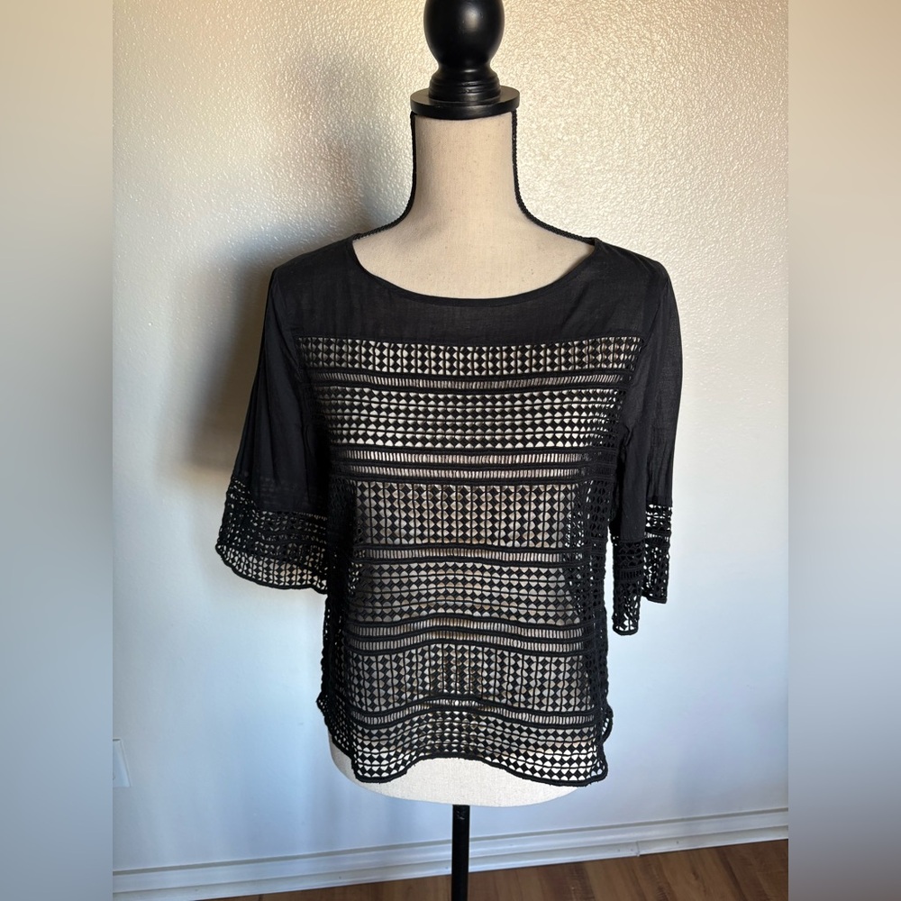 Modern Black Geometric Shape Lace Top